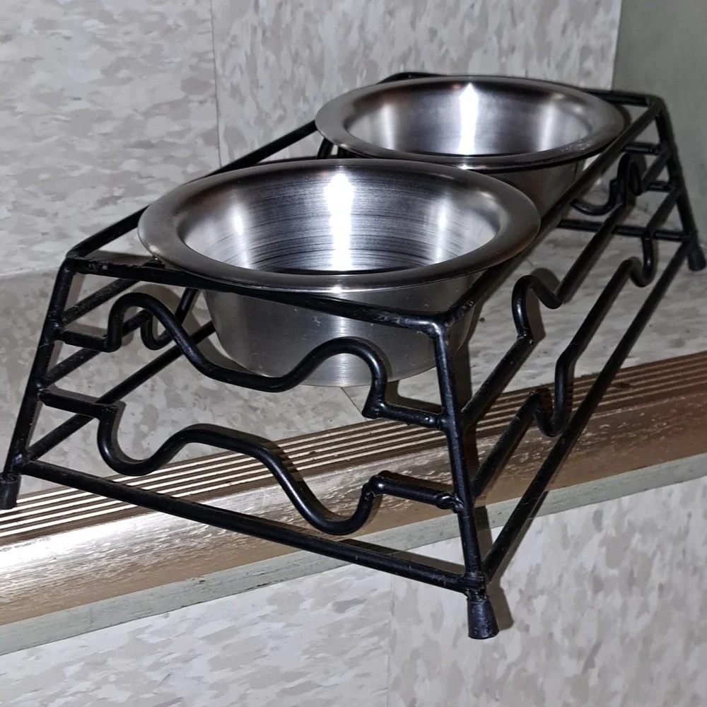 Stainless Steel Pet Bowls with Black Stand